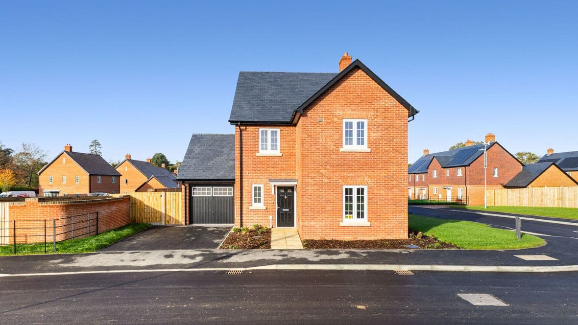 99895_Plot 26- 1 Sherecroft Way (2)_low