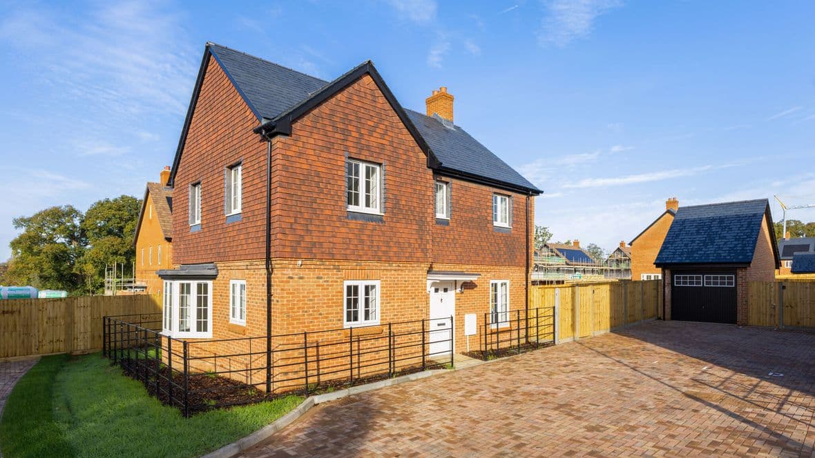 99967_Plot 60 - 7 Sherecroft Way (2)_low