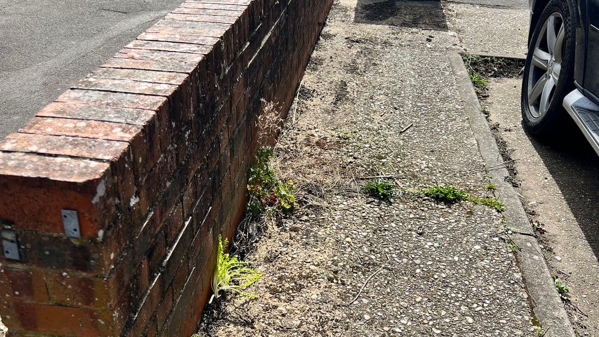 GH 8 Flytipping After