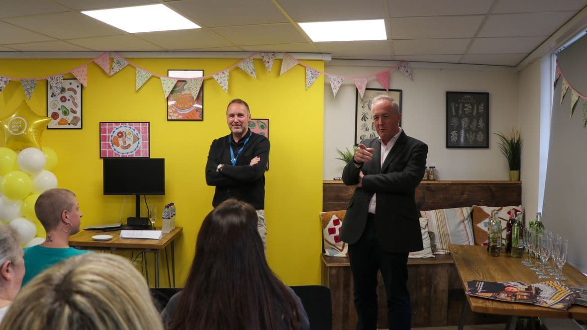 Gary & Ralph present